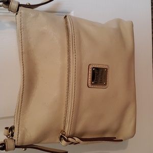 Dooney & Bourke Letter carrier bag Bone color